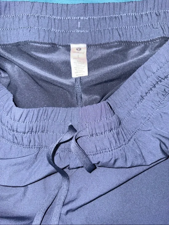 Lot of 6 - Women's Athletic Shorts - Built in Liners or Tights-Mixed designs - Picture 11 of 16